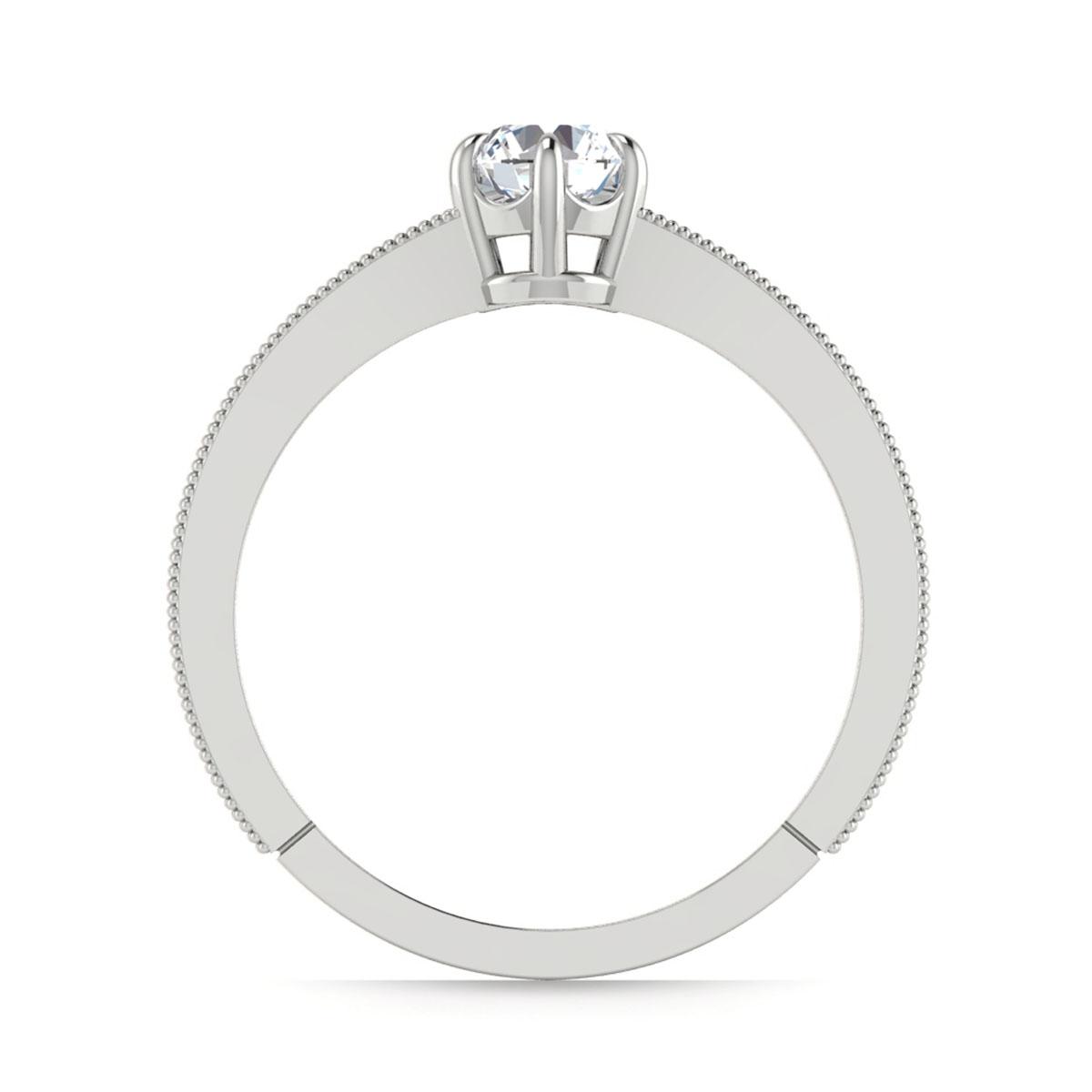 Juli in Platinum — view 2