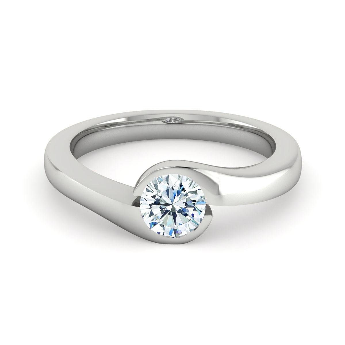 Rosa in Platinum