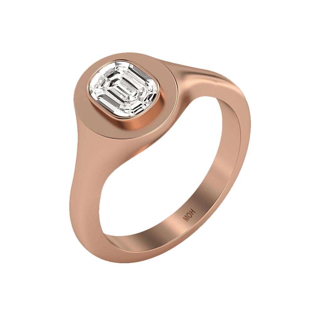 O Letter Alphabet Signet Ring in 18k Rose Gold — view 2