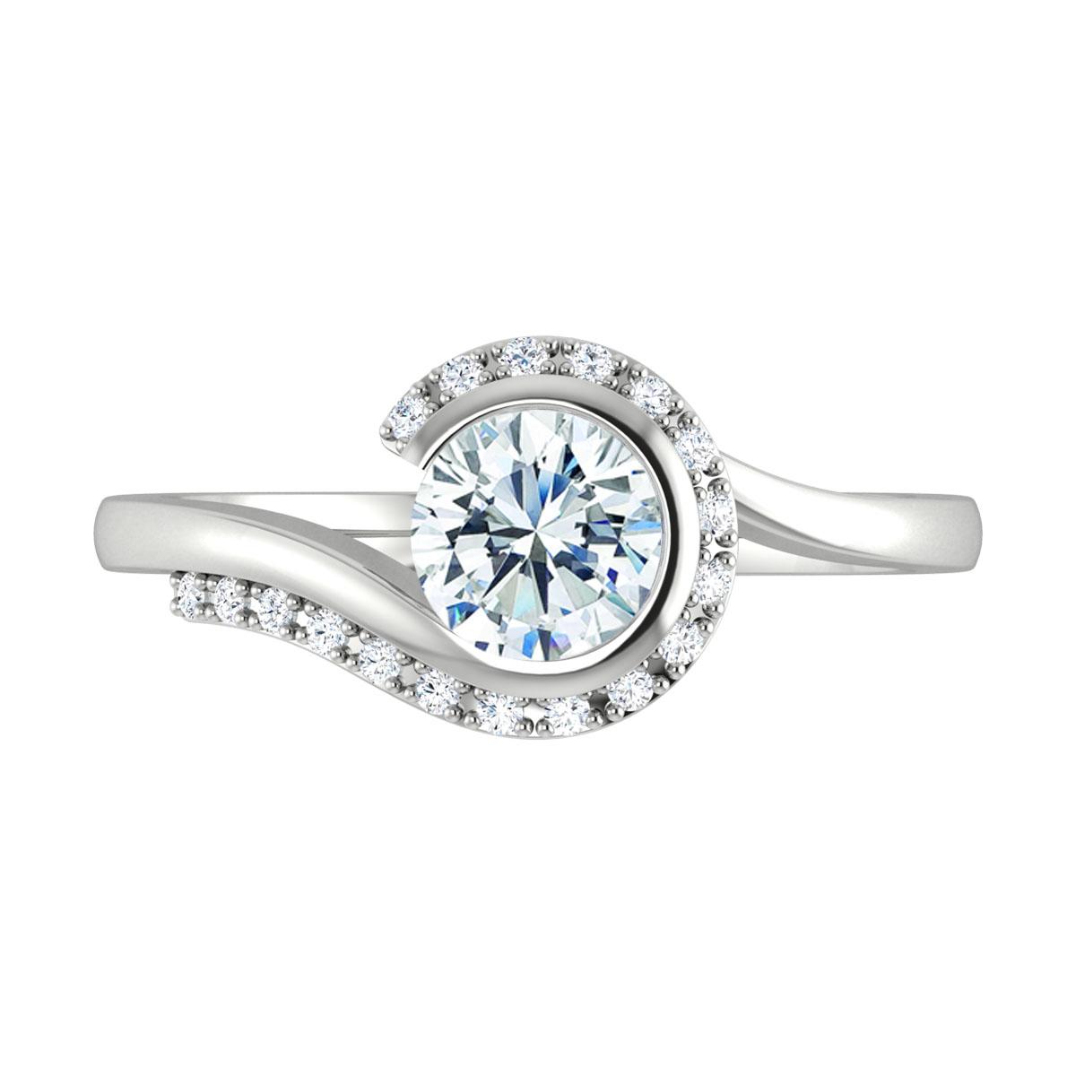 Maisy in Platinum — view 5