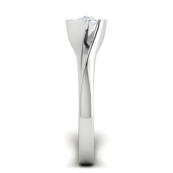 Madonna in 18k White Gold — view 4